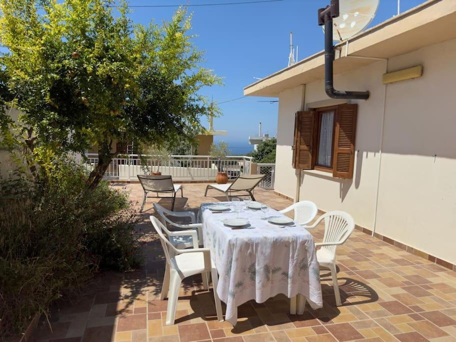 Maison Authentique Avec Grande Terrasse Kritinía